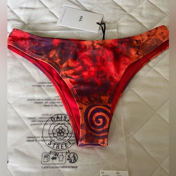Daisy Street brand bikini bottom bright orange and red colors - Picture 9 of 15